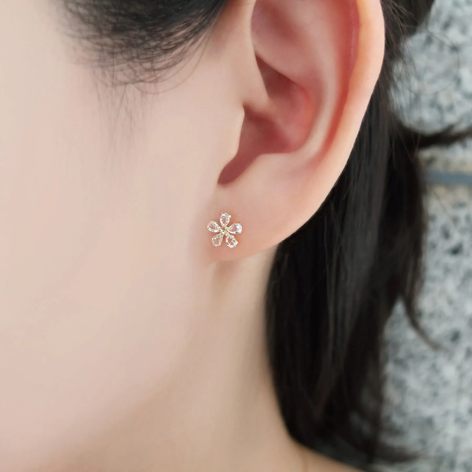 18K/10K Yellow Gold White Topaz Flower Earrings
