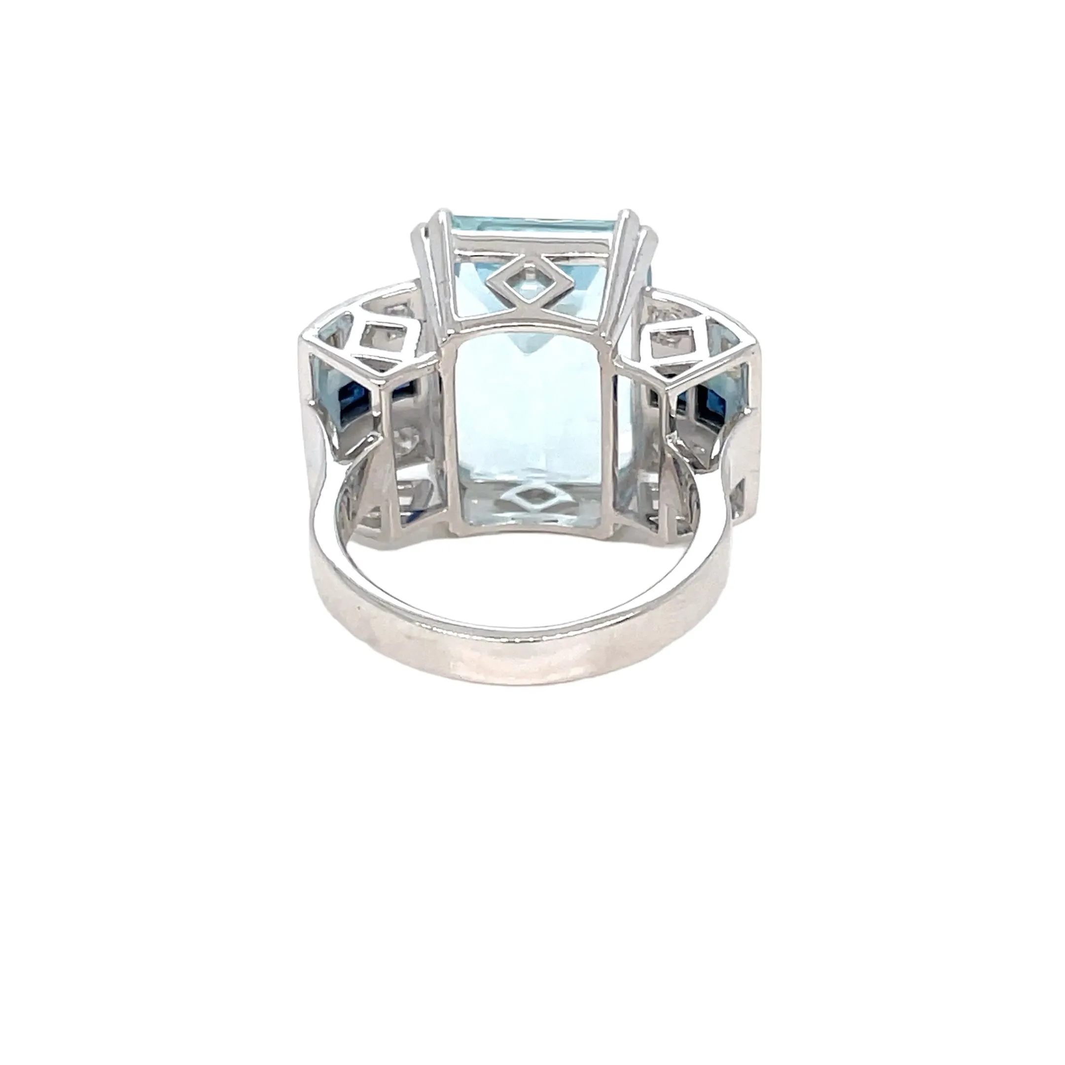Art Deco 12 Carat Aquamarine Diamond Sapphire Gold Ring