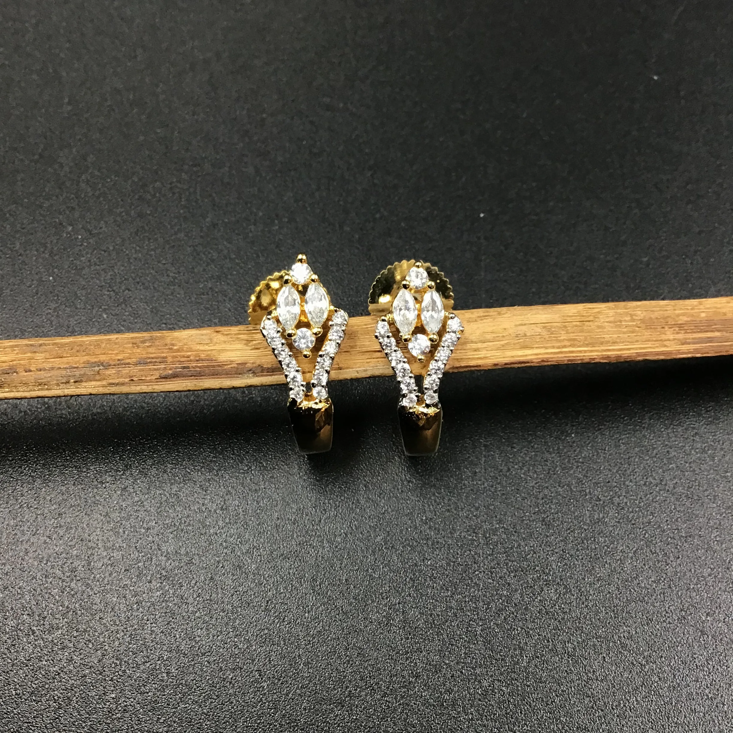 Bali Zircon/AD 3194-11
