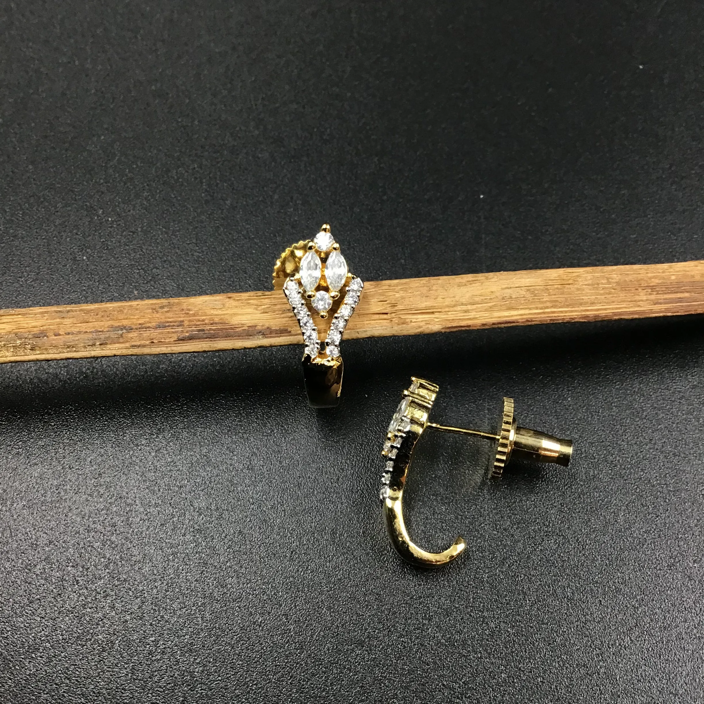 Bali Zircon/AD 3194-11