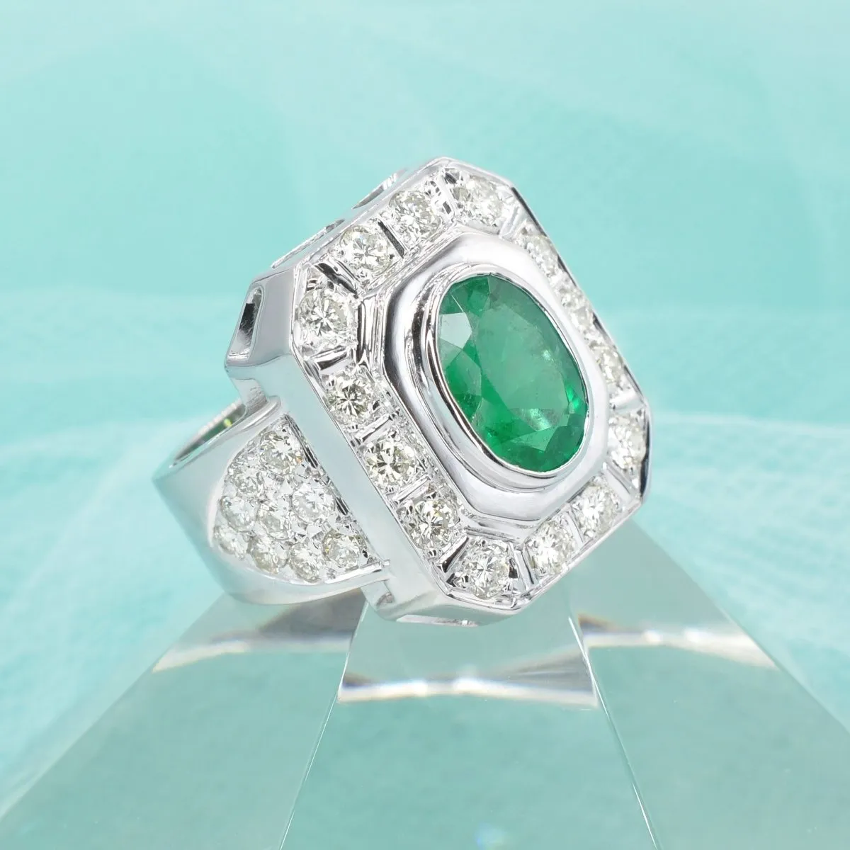 Certified 6.50CT Round and Oval Cut Diamond and Green Emerald Mens Ring in 14KT White Gold