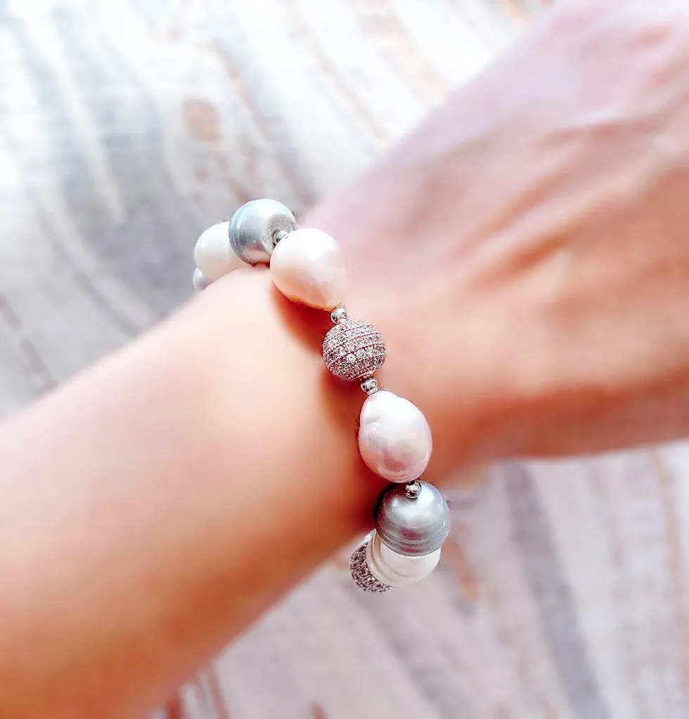Eloise lavender, grey and white lustrous pearl bracelet
