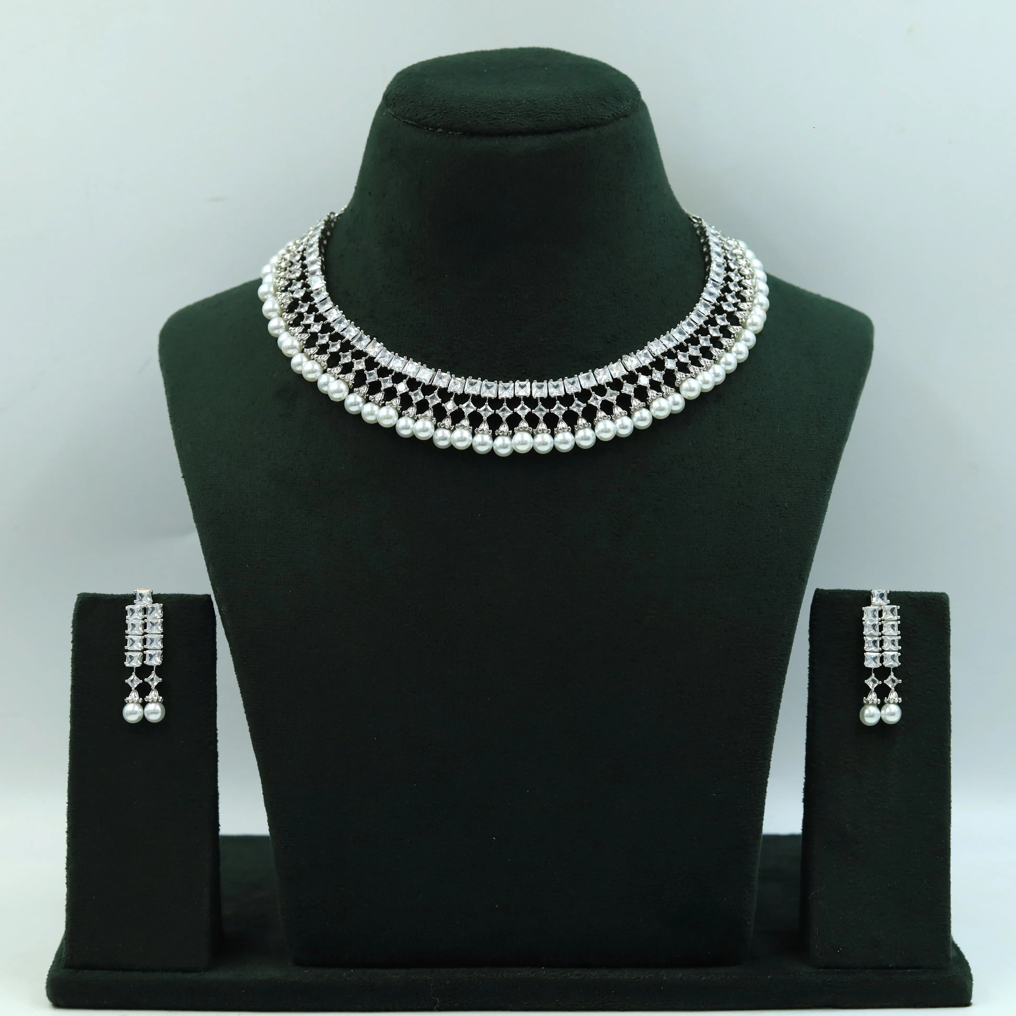 Pearl Round Neck Zircon/AD Necklace Set 16237-69