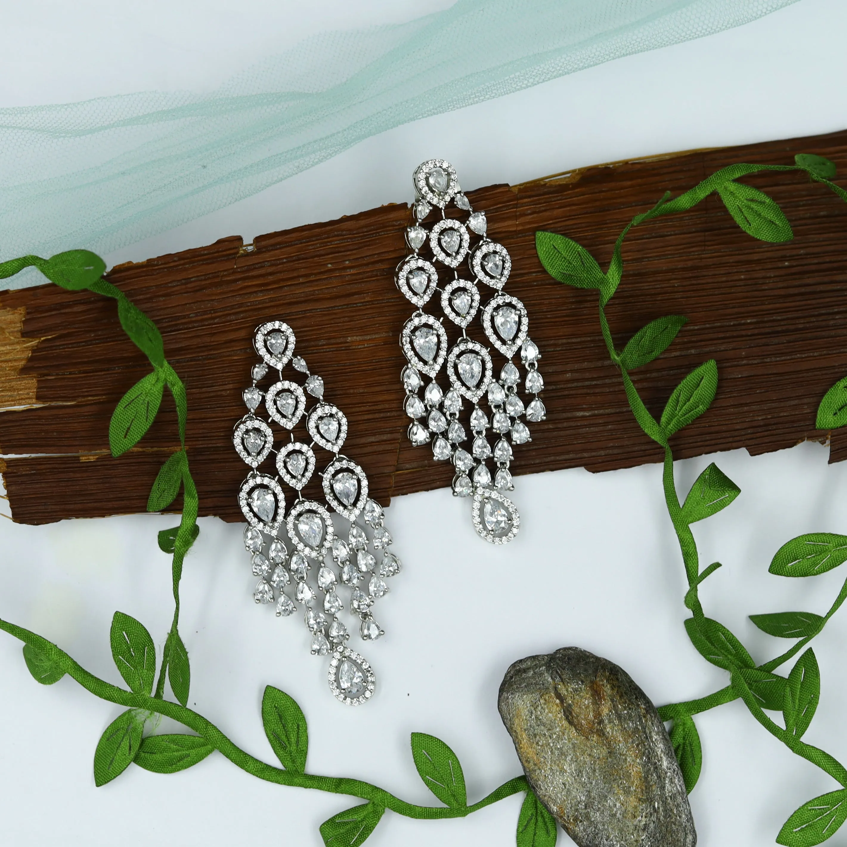 Round Neck Zircon/AD Necklace Set 10783-69