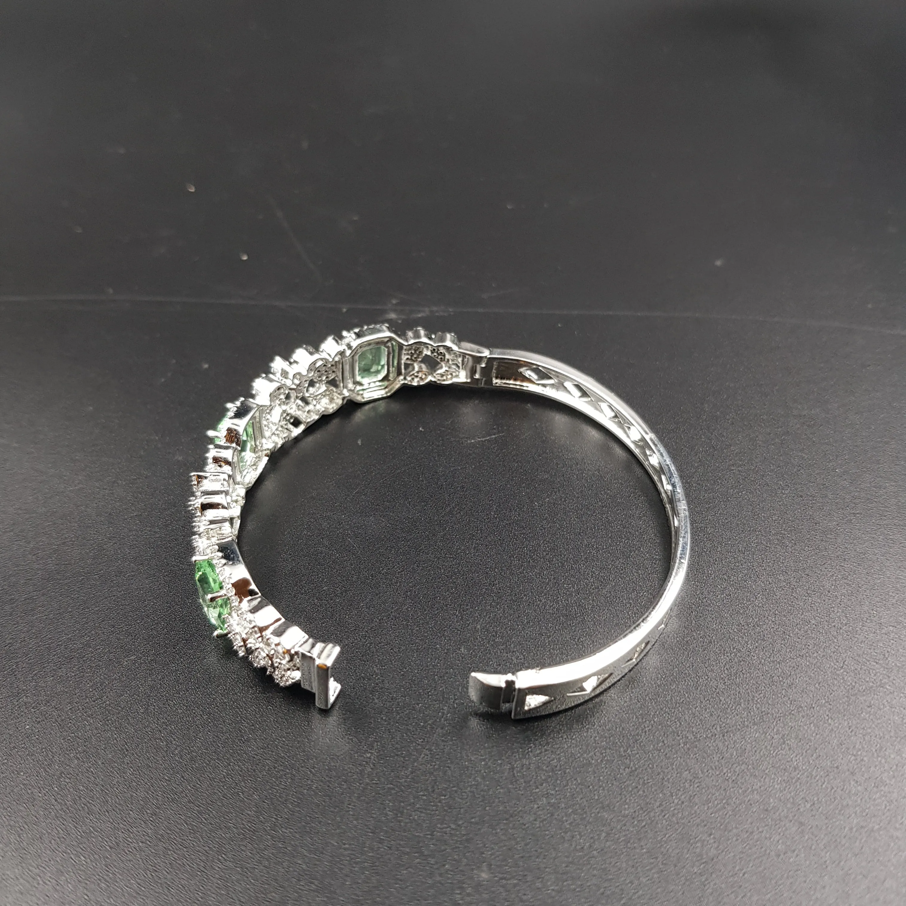 Zircon/AD Bracelet 10674-69