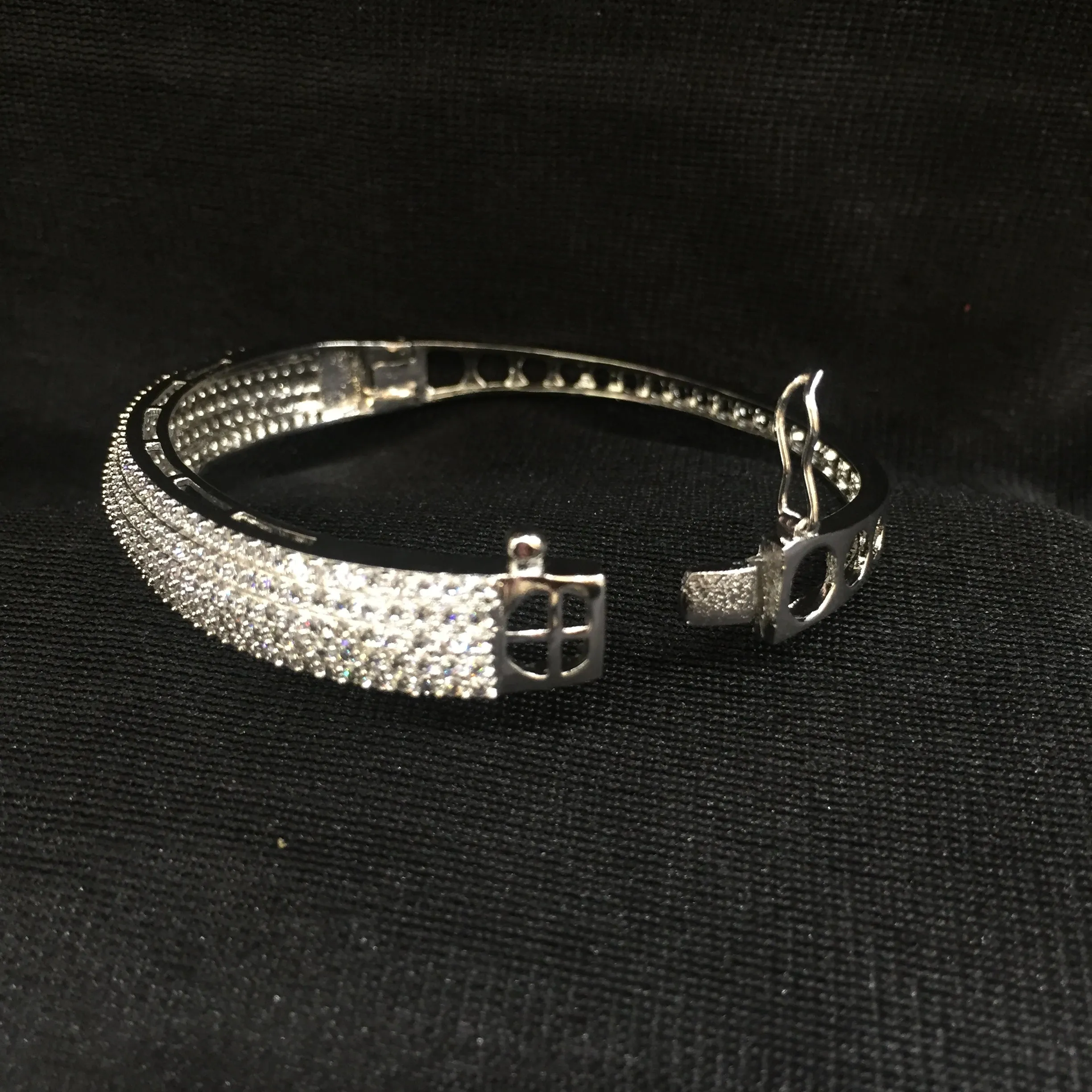 Zircon/AD Bracelet 6041-08